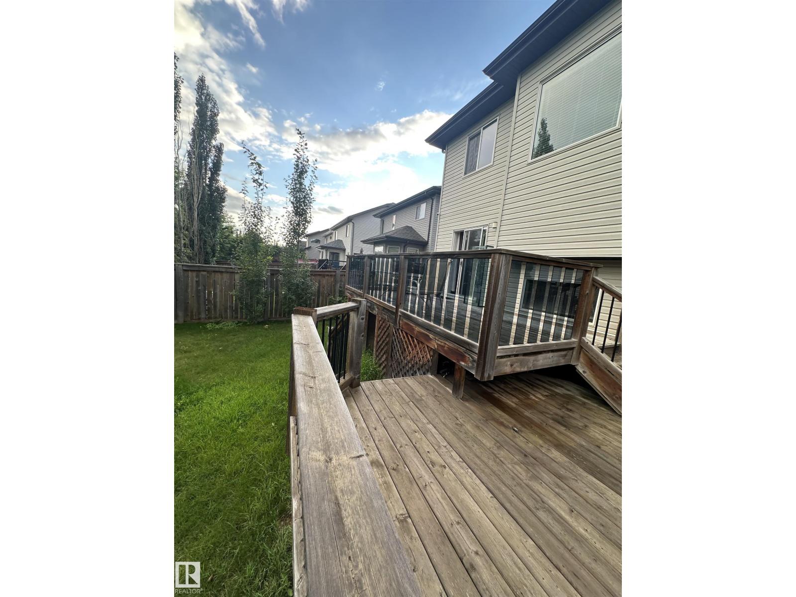 178 Woodbend Wy Property Photo 32