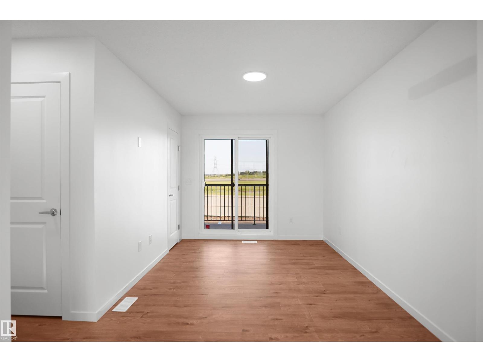 1429 9 St Nw Property Photo 3