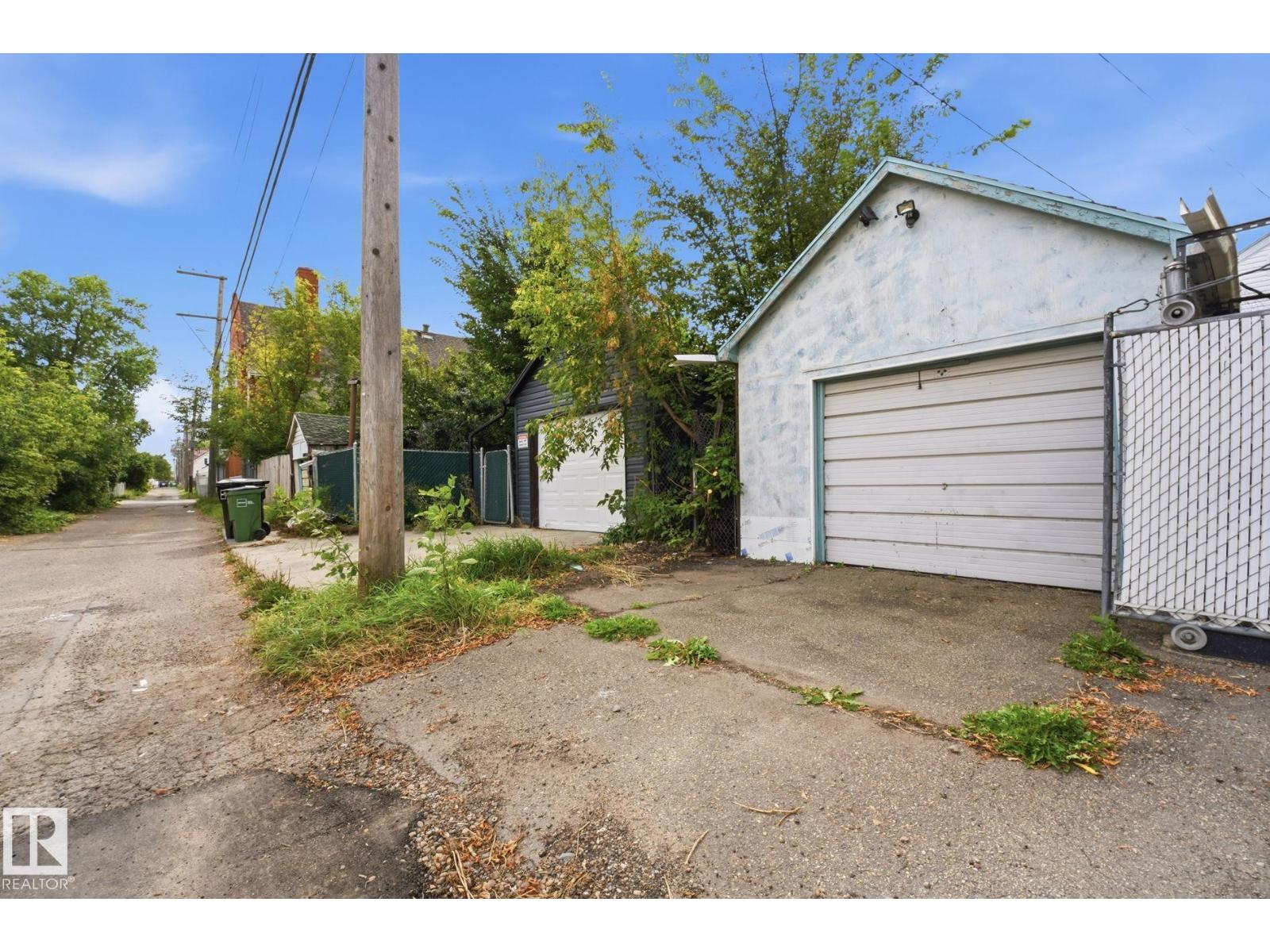 10917 96 St Nw Property Photo 35