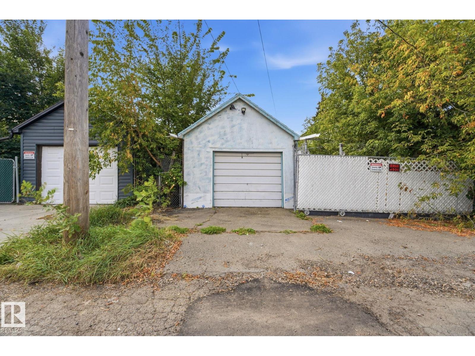 10917 96 St Nw Property Photo 37