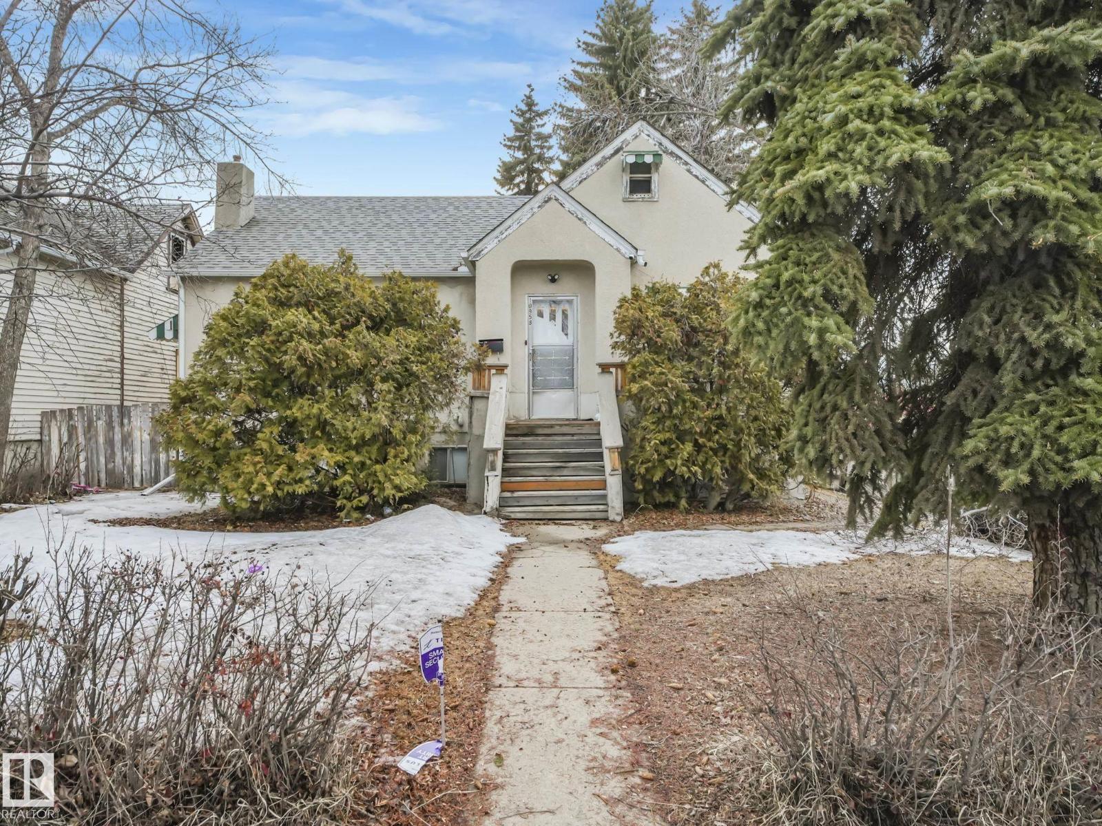 10958 108 ST NW Property Photo 1