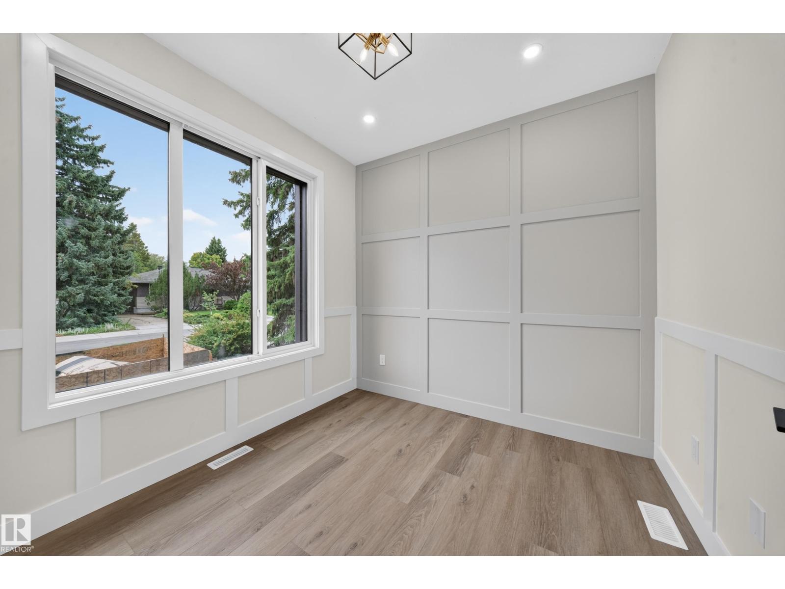 14610 85 Av Nw Property Photo 3