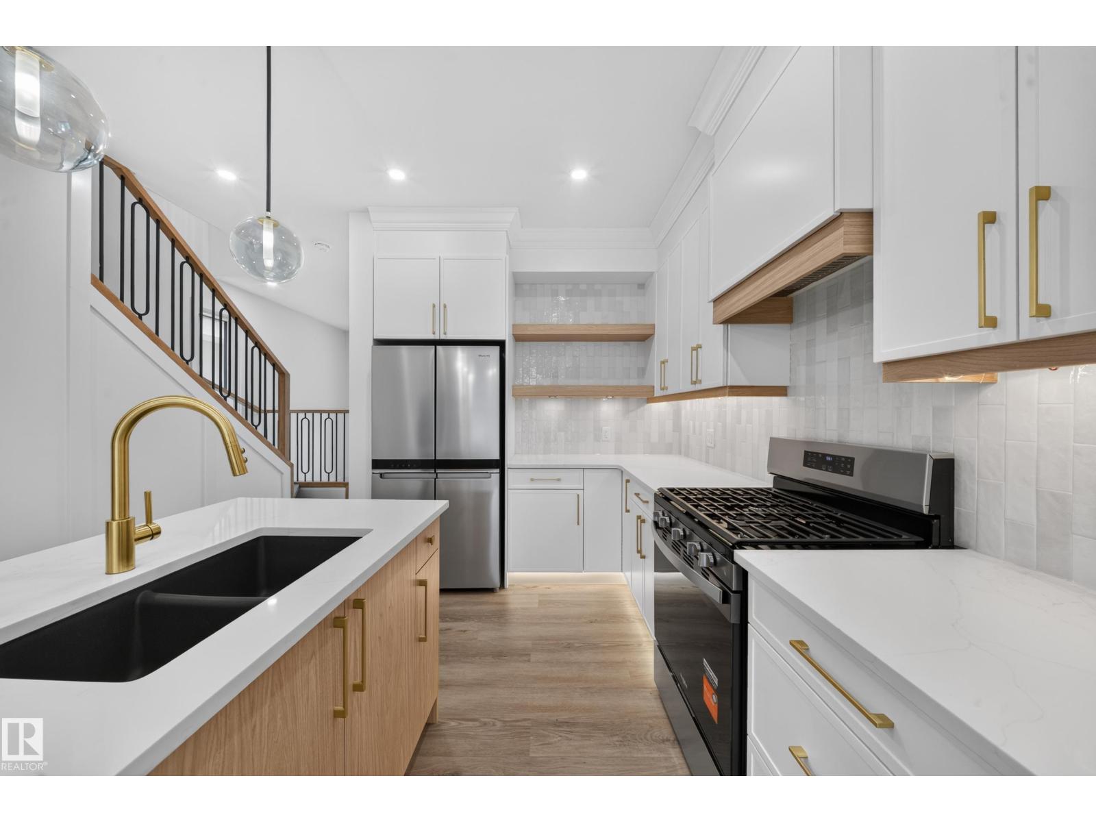 14610 85 Av Nw Property Photo 7