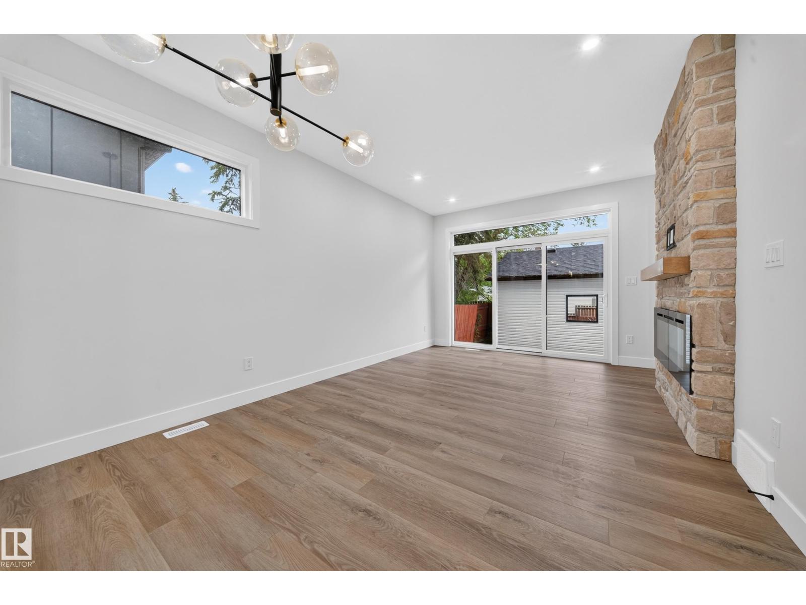 14610 85 Av Nw Property Photo 14