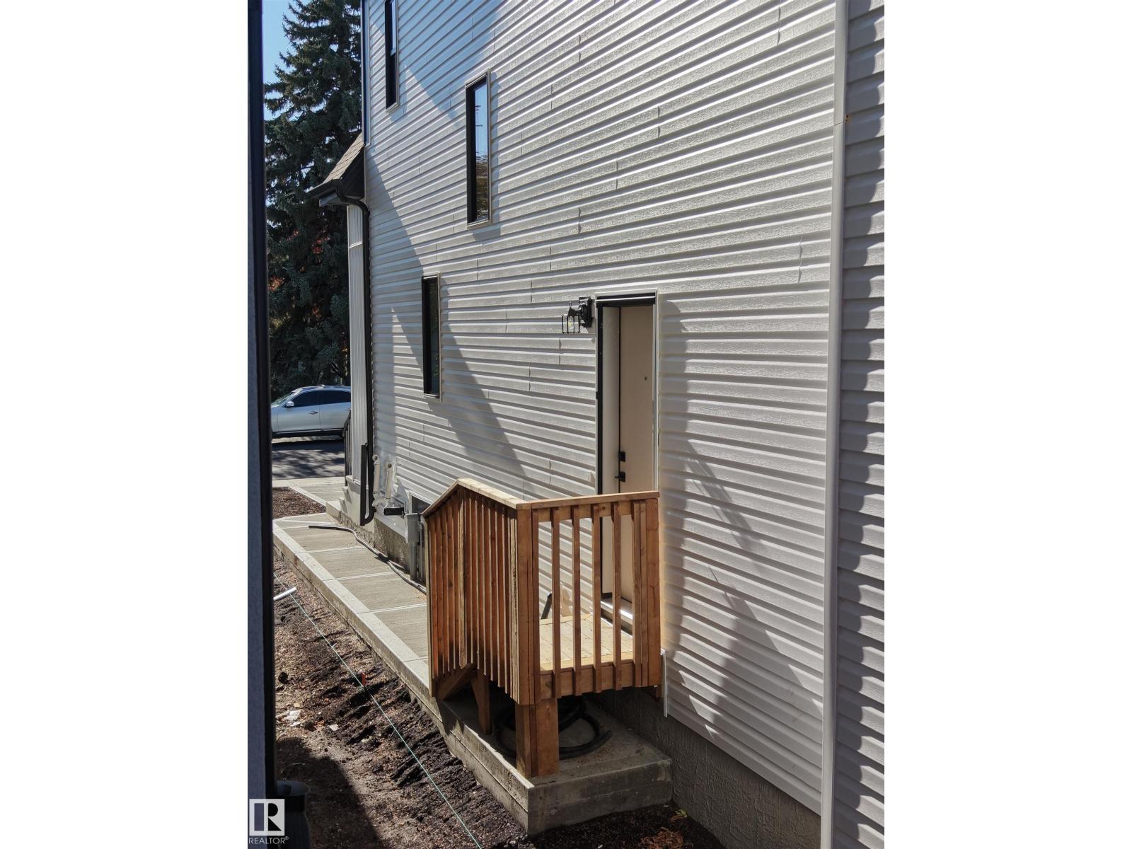 14610 85 Av Nw Property Photo 40