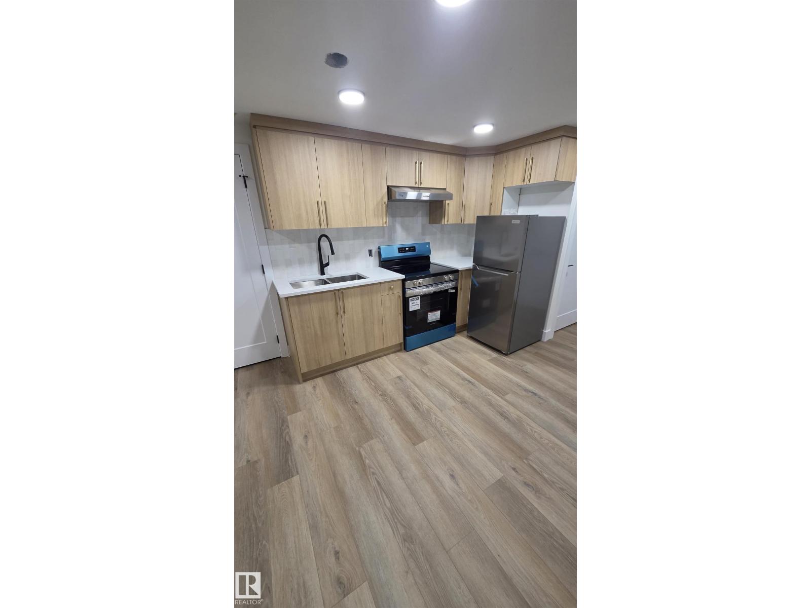 14610 85 Av Nw Property Photo 43