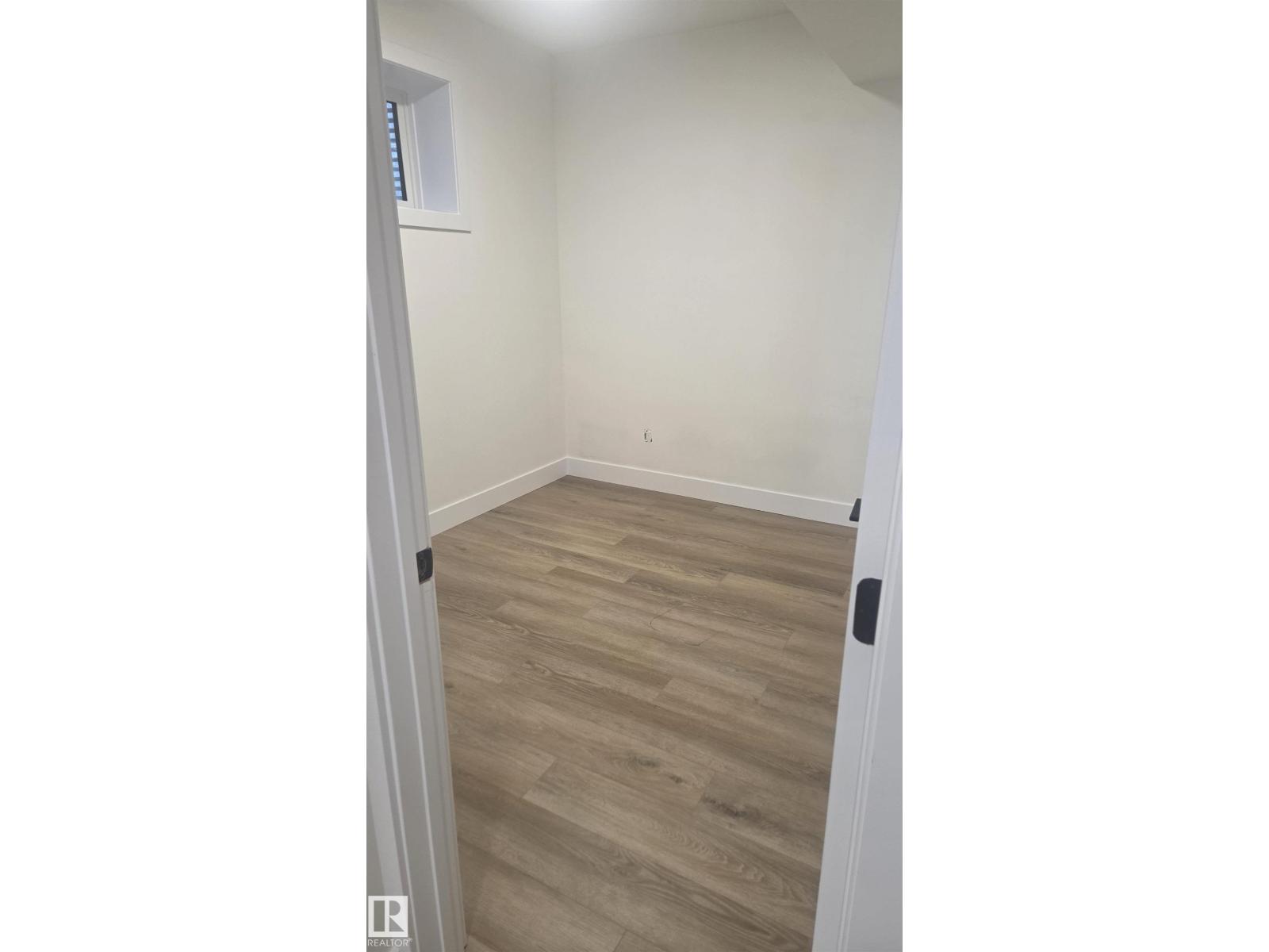 14610 85 Av Nw Property Photo 47