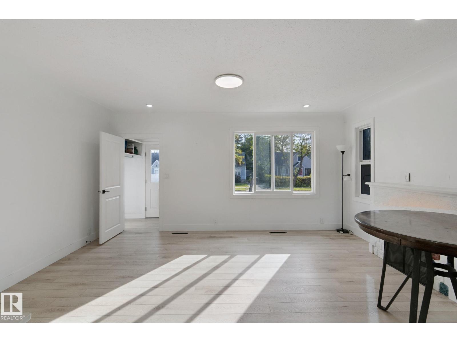 11914 124 St Nw Property Photo 5