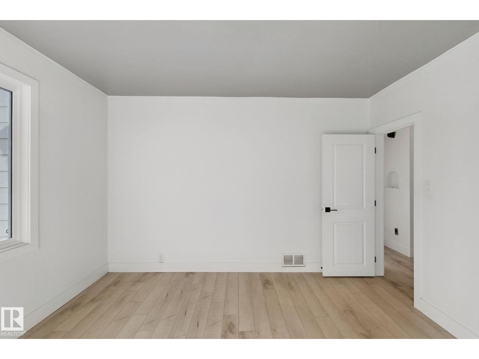 11914 124 St Nw Property Photo 21