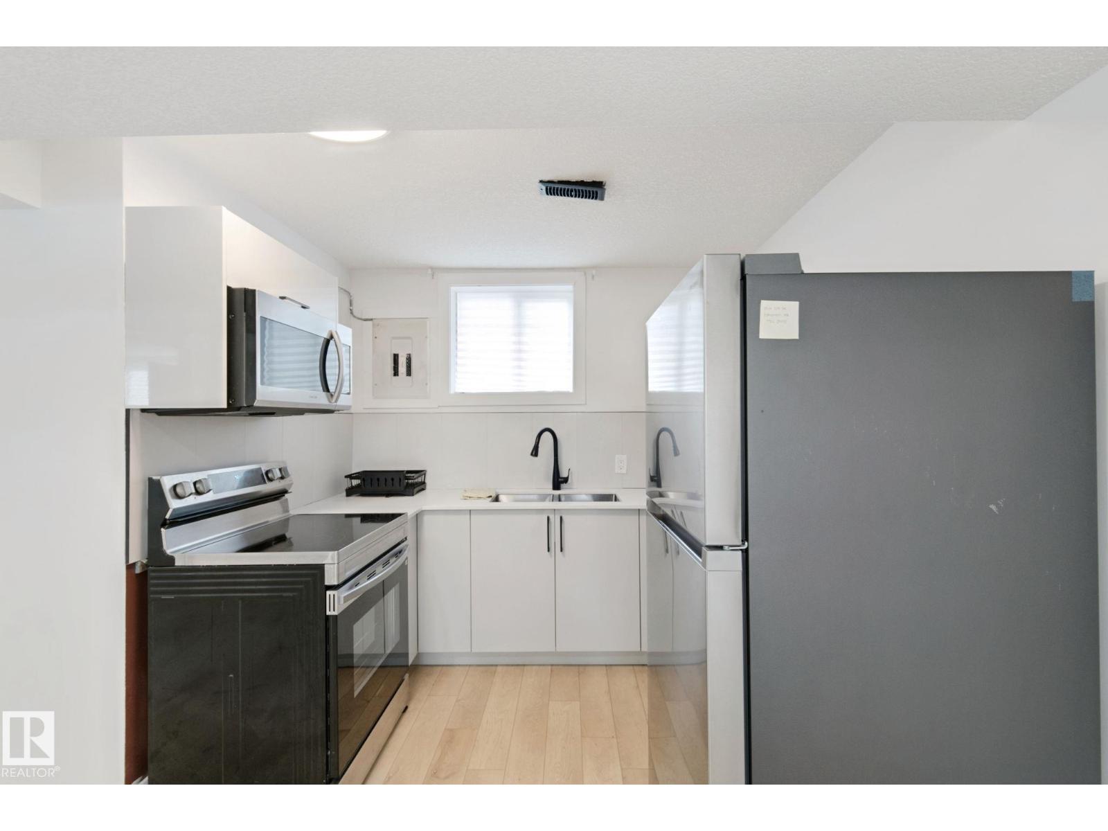 11914 124 St Nw Property Photo 38