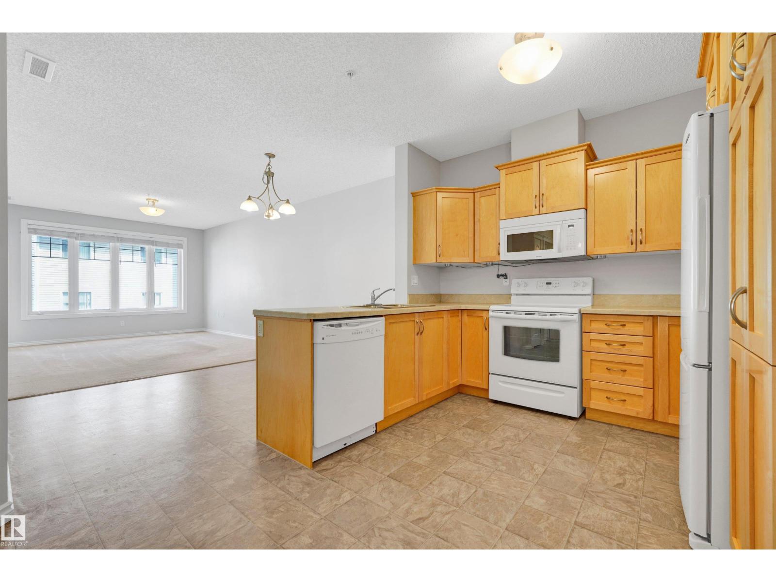 #215 9820 165 St Nw Property Photo 1
