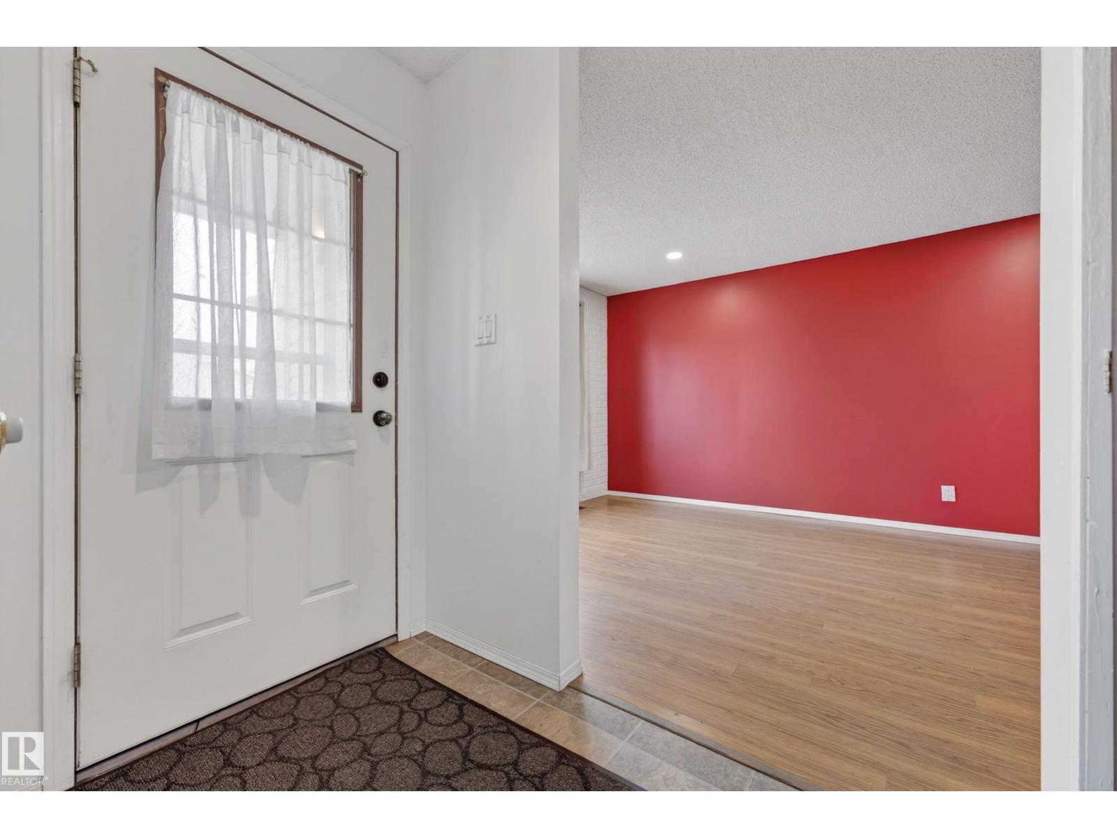 18351 77 Av Nw Property Photo 14