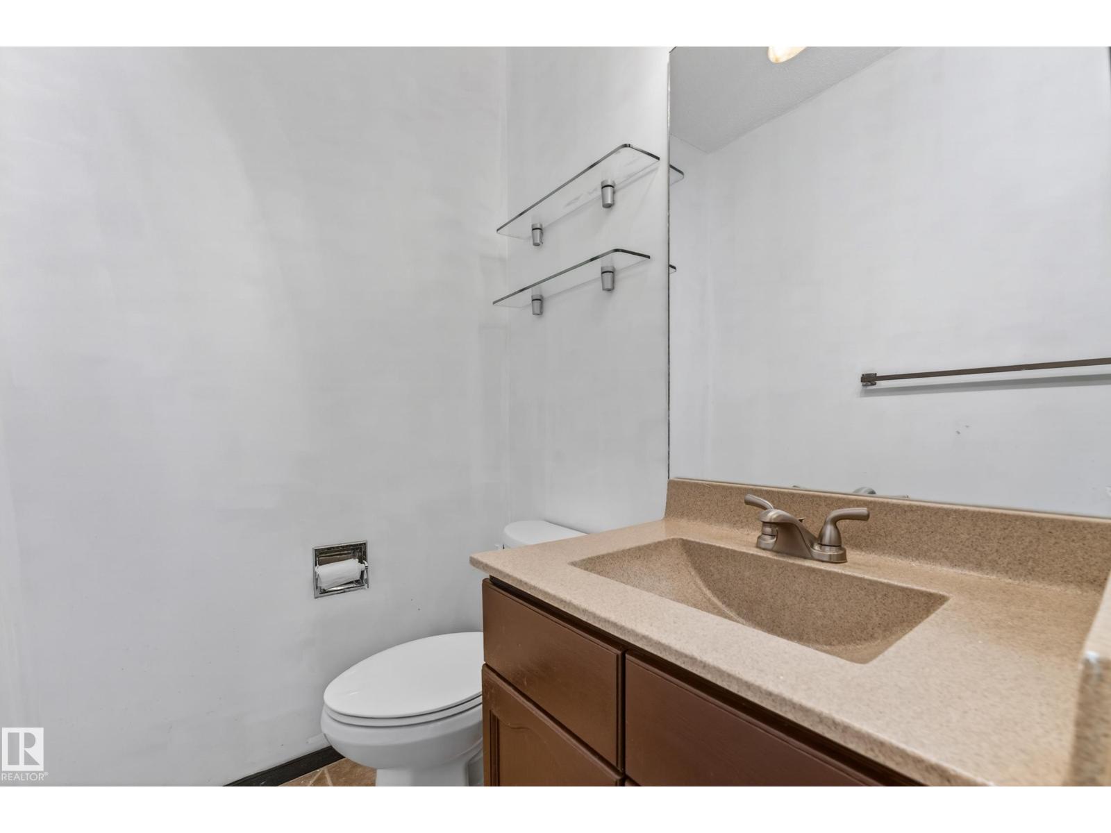 18351 77 Av Nw Property Photo 33