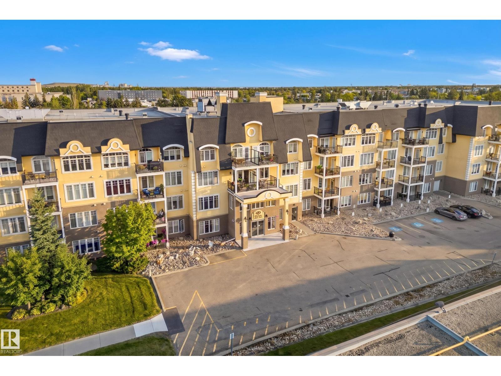#420 9820 165 St Nw Property Photo 1
