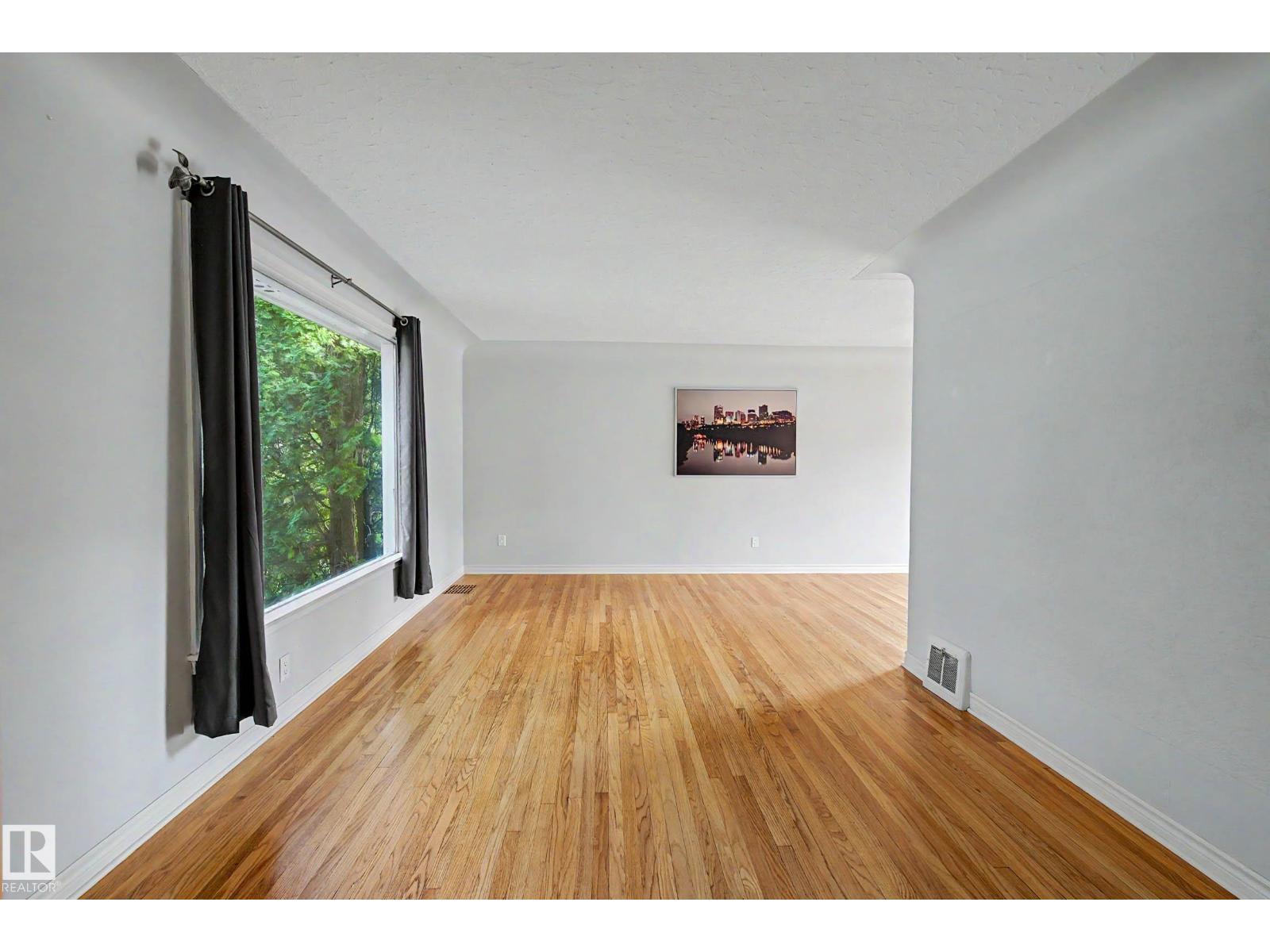 10830 138 St Nw Property Photo 5