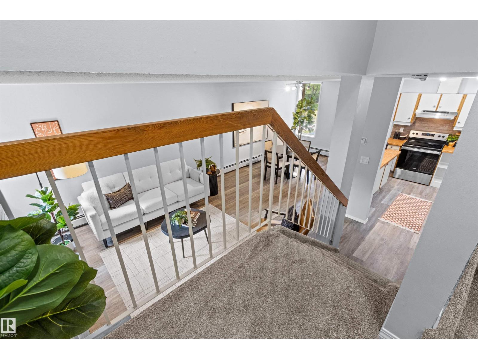 #7 10032 113 St Nw Property Photo 31