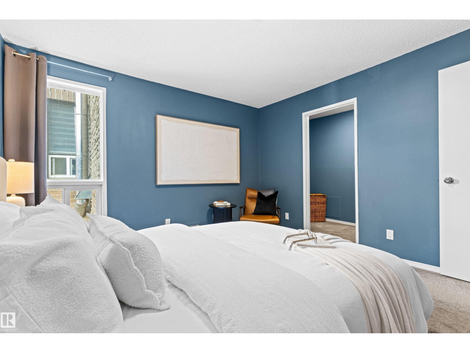 #7 10032 113 St Nw Property Photo 40