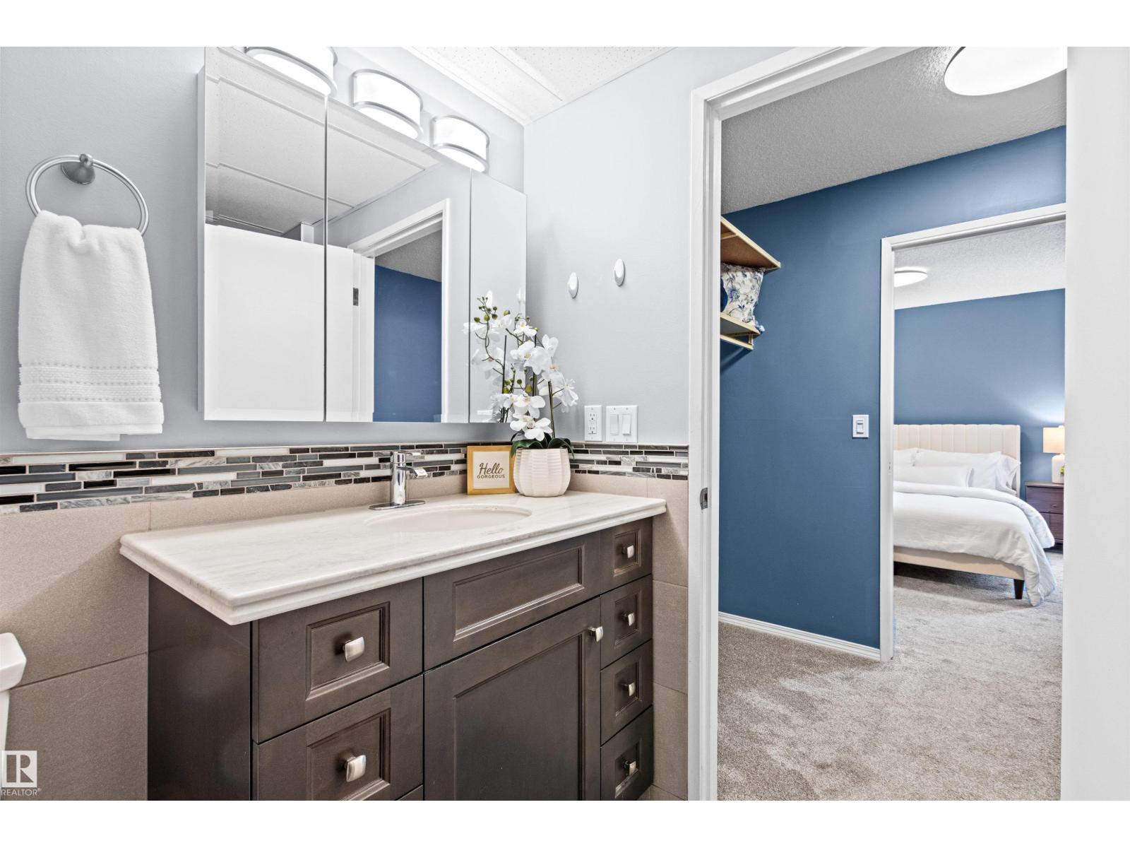 #7 10032 113 St Nw Property Photo 46