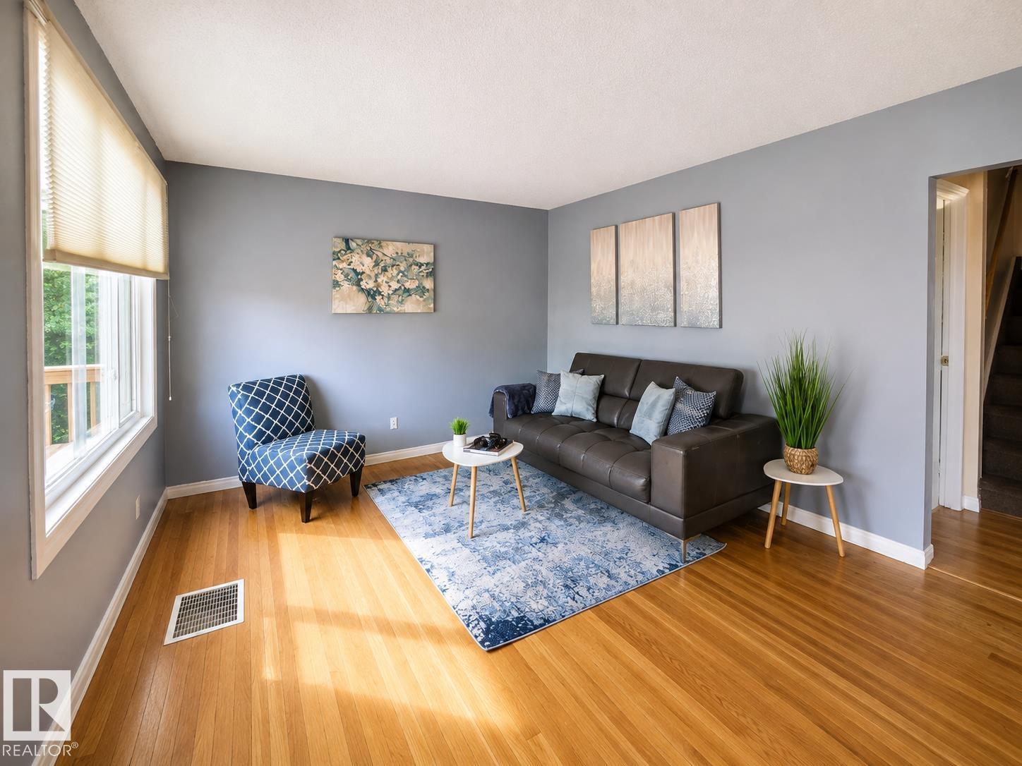 10532 157 St Nw Property Photo 8