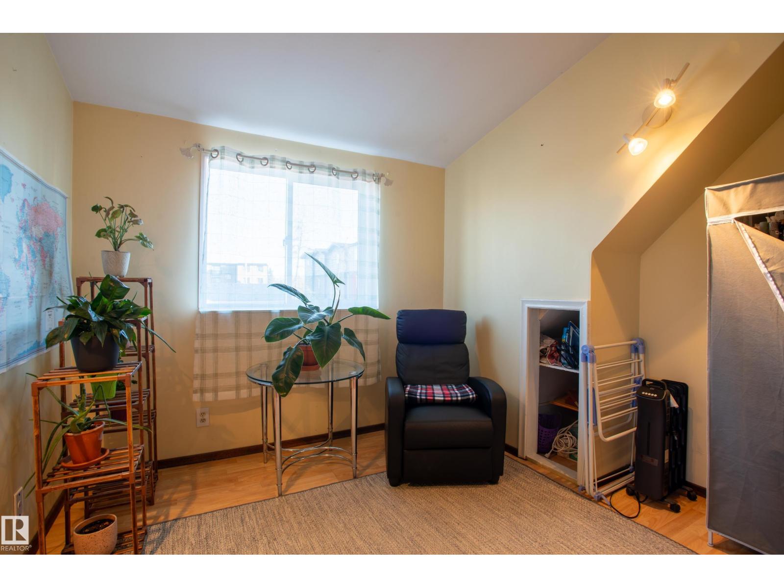 10532 157 St Nw Property Photo 24