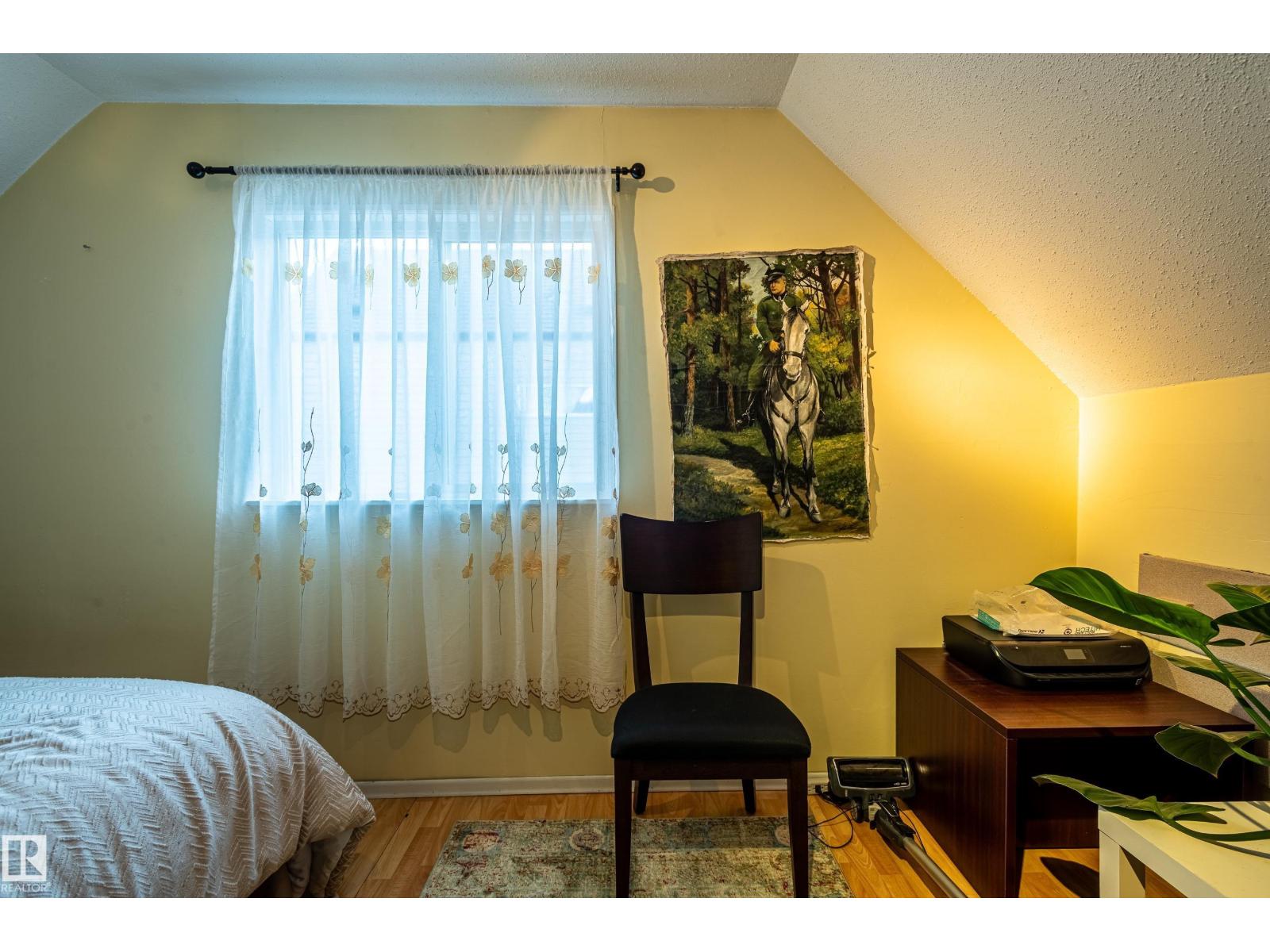 10532 157 St Nw Property Photo 26
