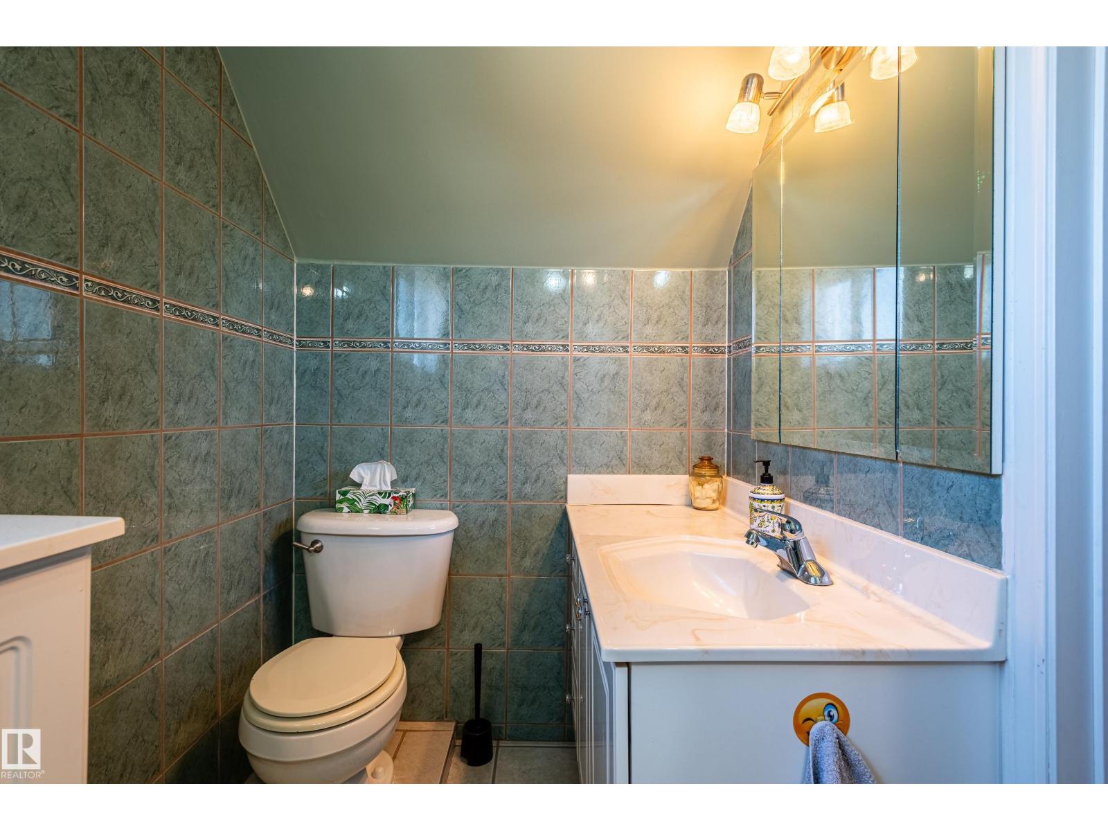 10532 157 St Nw Property Photo 31