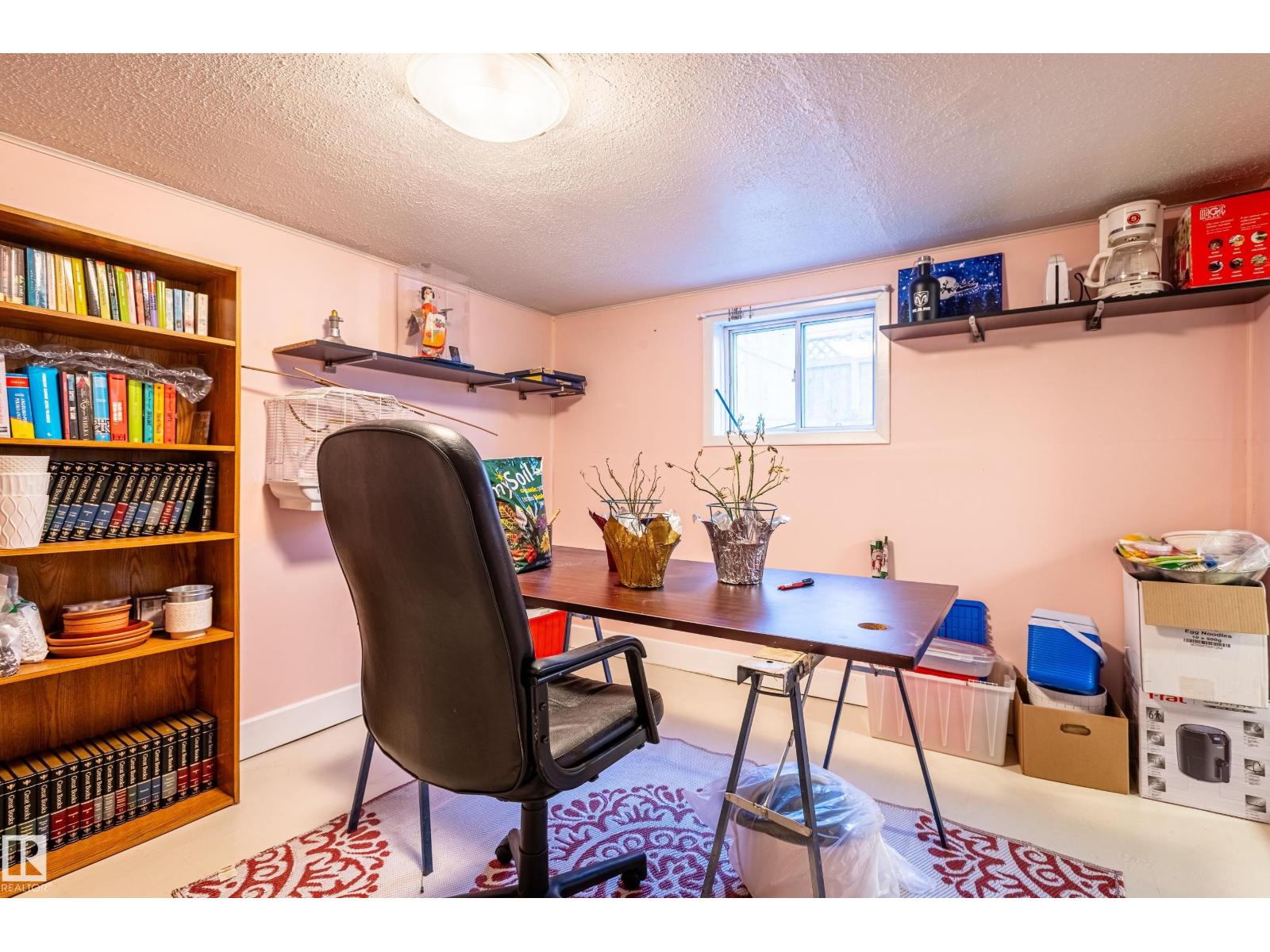 10532 157 St Nw Property Photo 33