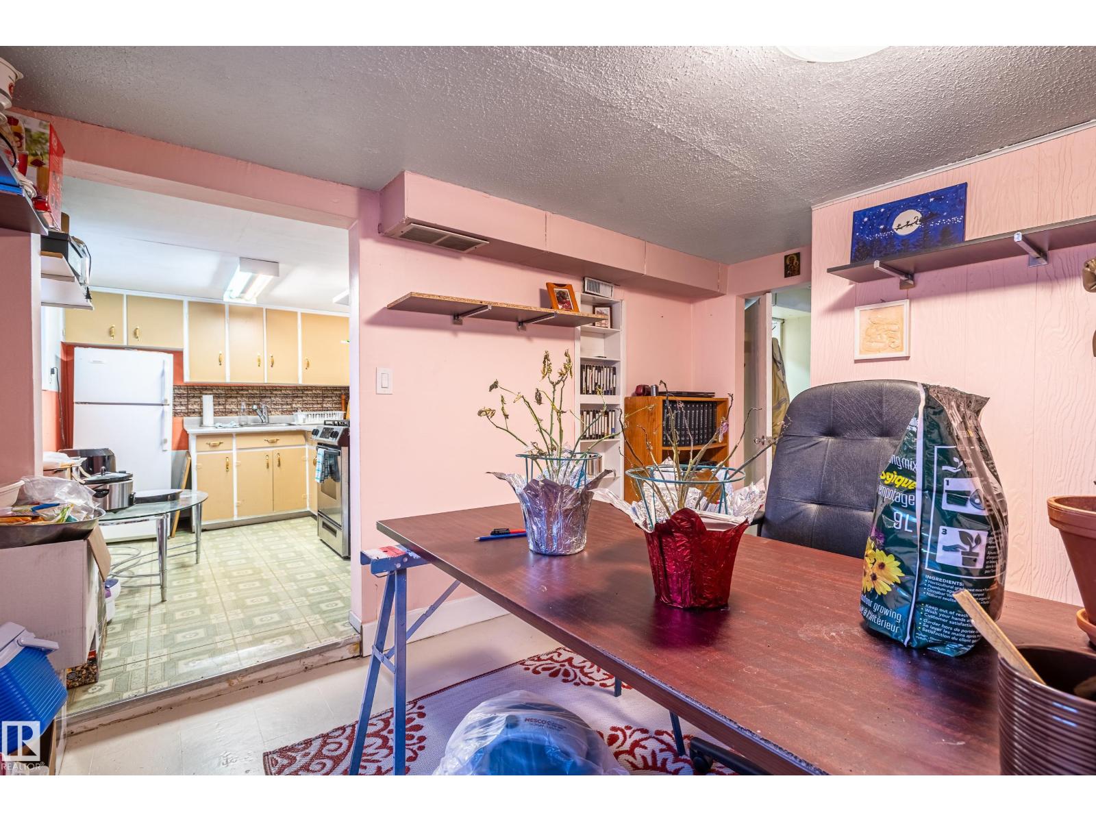 10532 157 St Nw Property Photo 34
