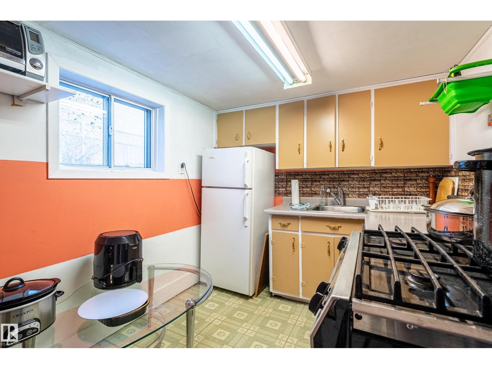 10532 157 St Nw Property Photo 35