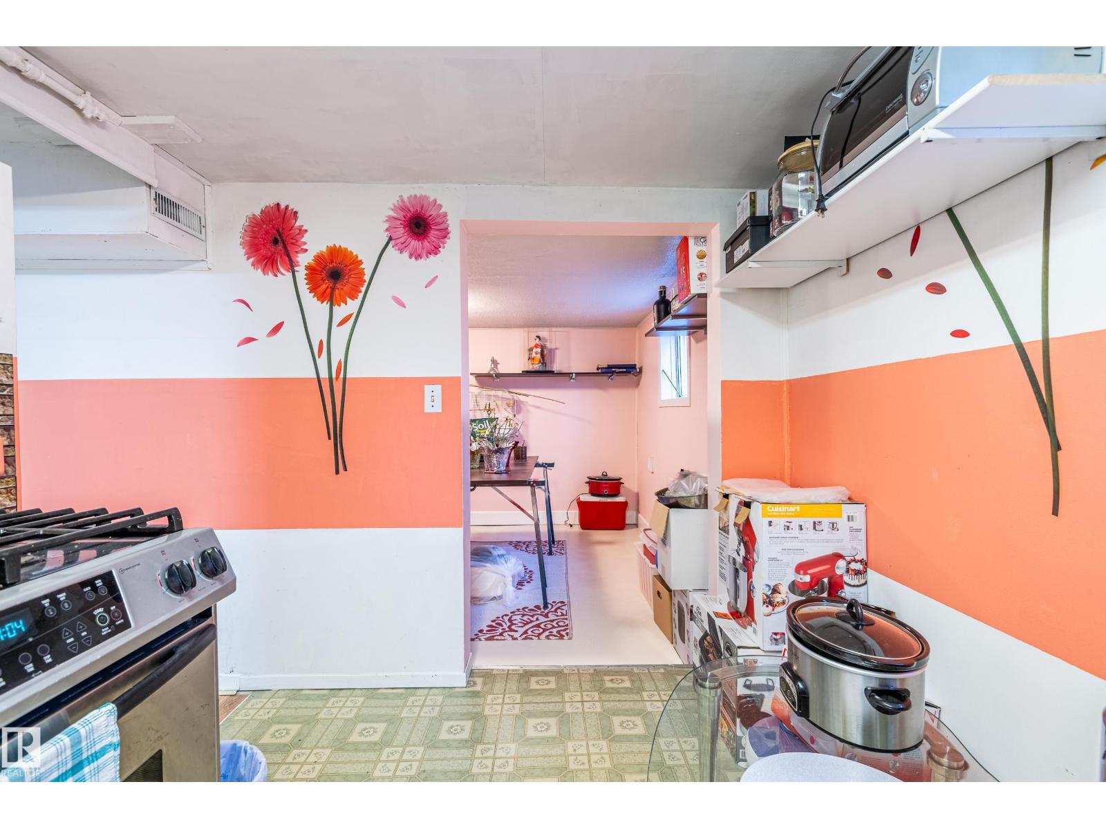 10532 157 St Nw Property Photo 37