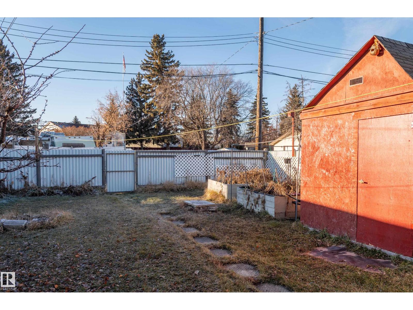 10532 157 St Nw Property Photo 43