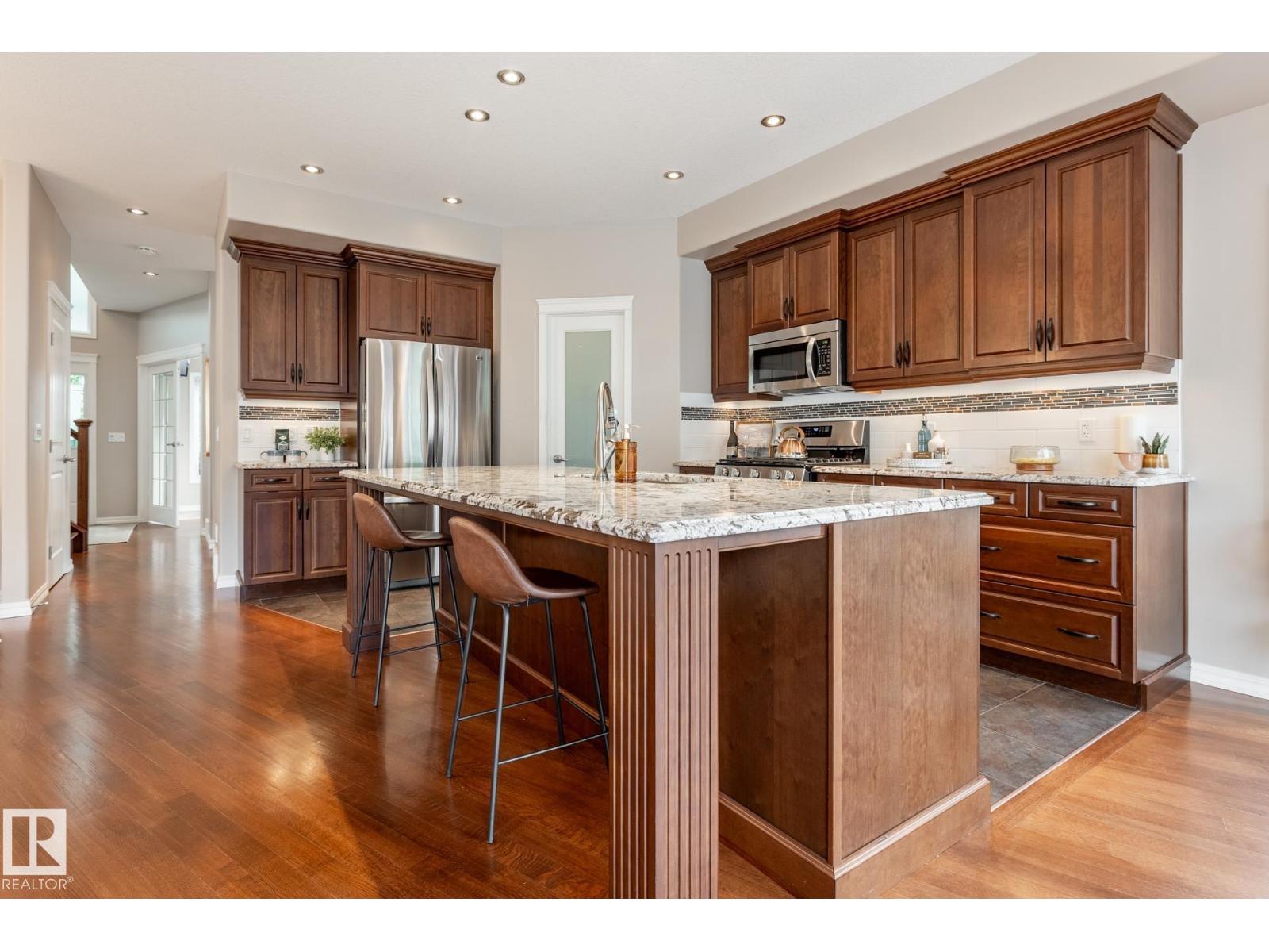 11122 52 St Nw Property Photo 23