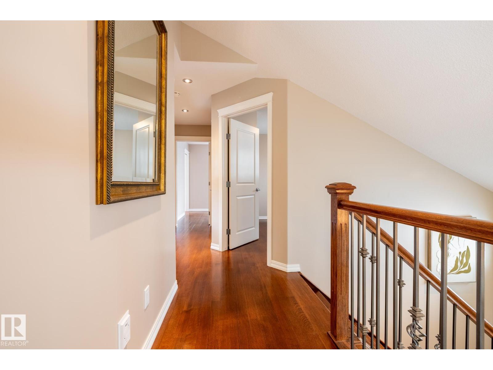 11122 52 St Nw Property Photo 34