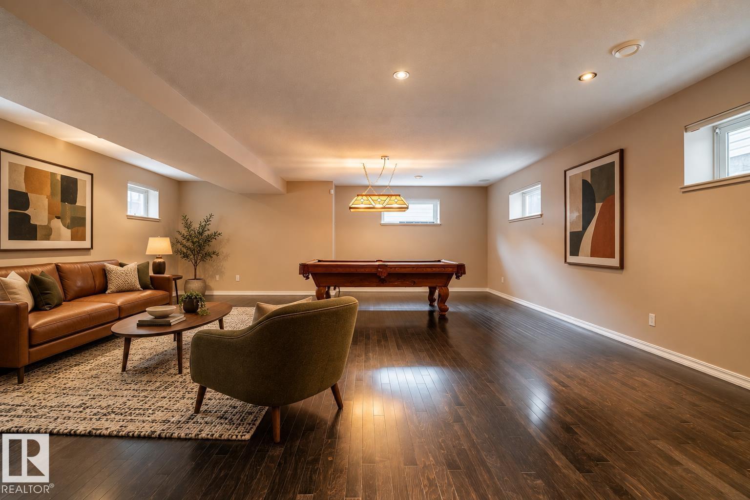 11122 52 St Nw Property Photo 45