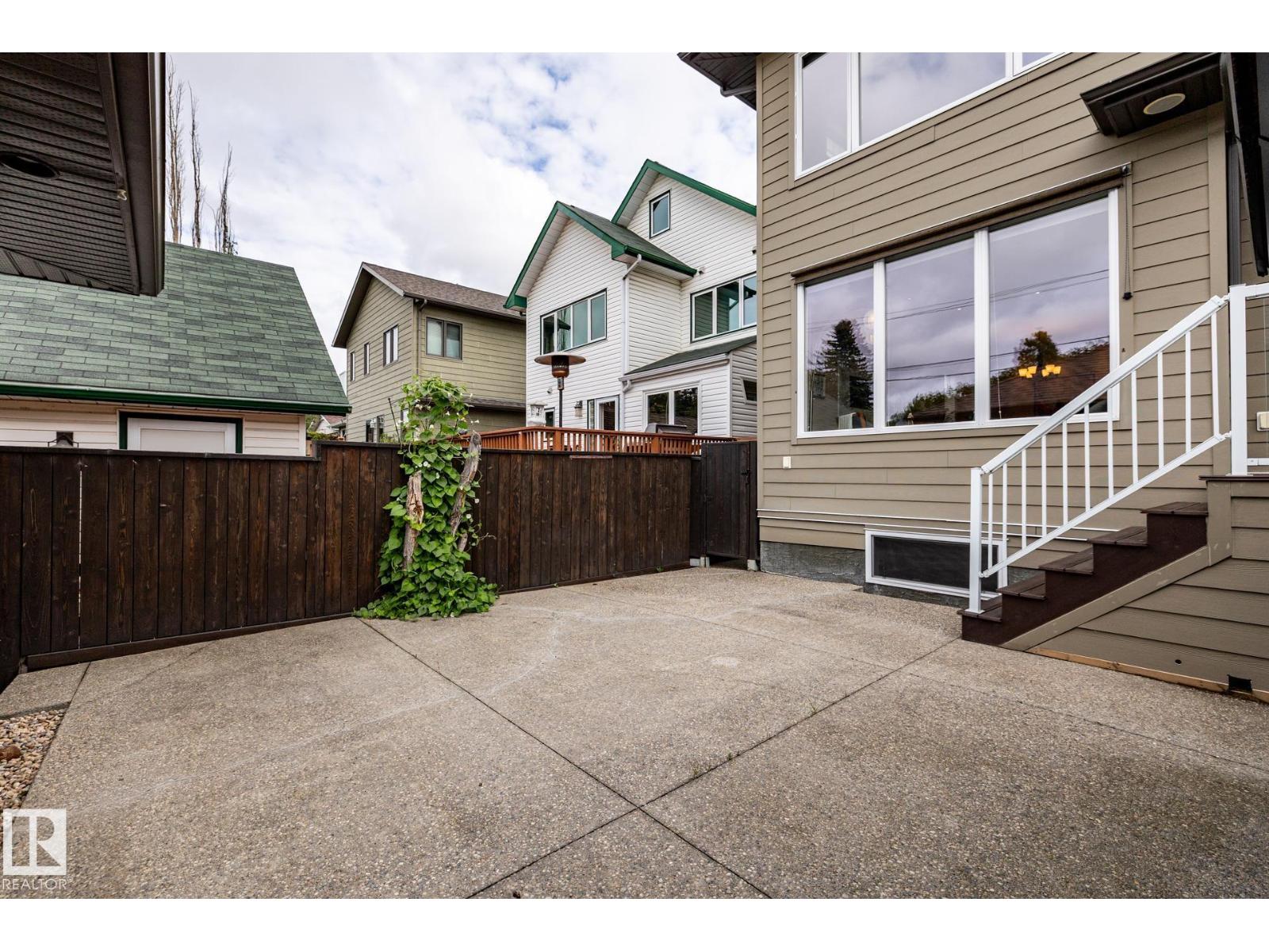 11122 52 St Nw Property Photo 53