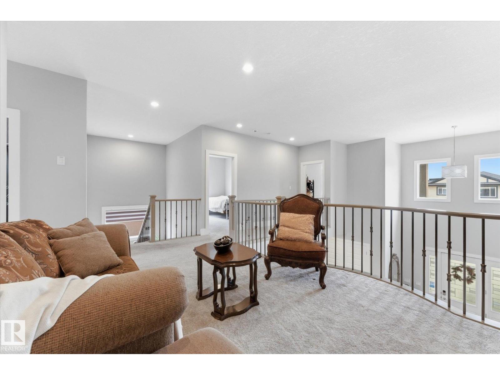 4 Lakeshore Cv Property Photo 14