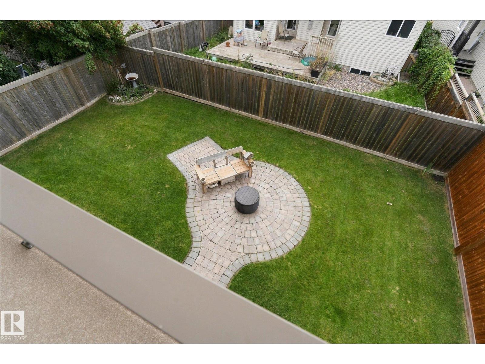 4 Lakeshore Cv Property Photo 27