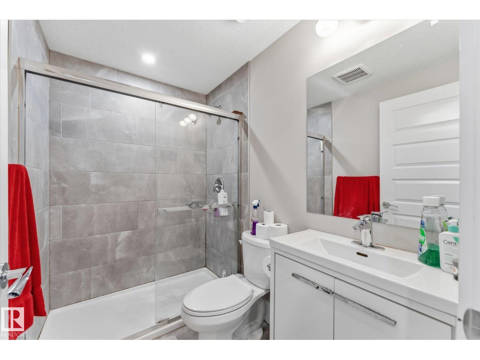 4 Lakeshore Cv Property Photo 29