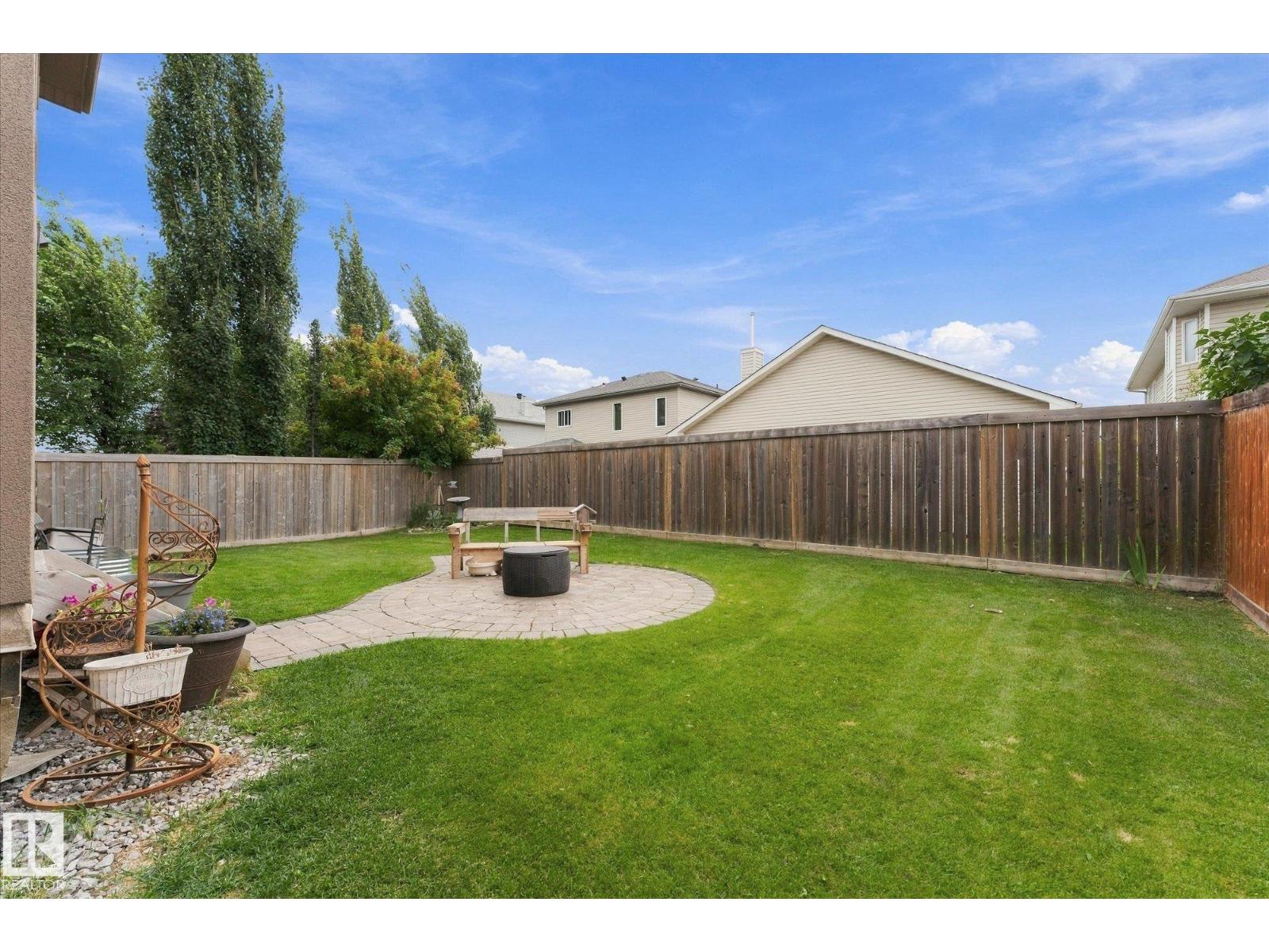4 Lakeshore Cv Property Photo 43