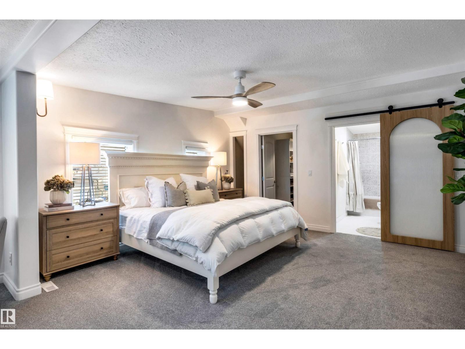 5021 49 Av Property Photo 21