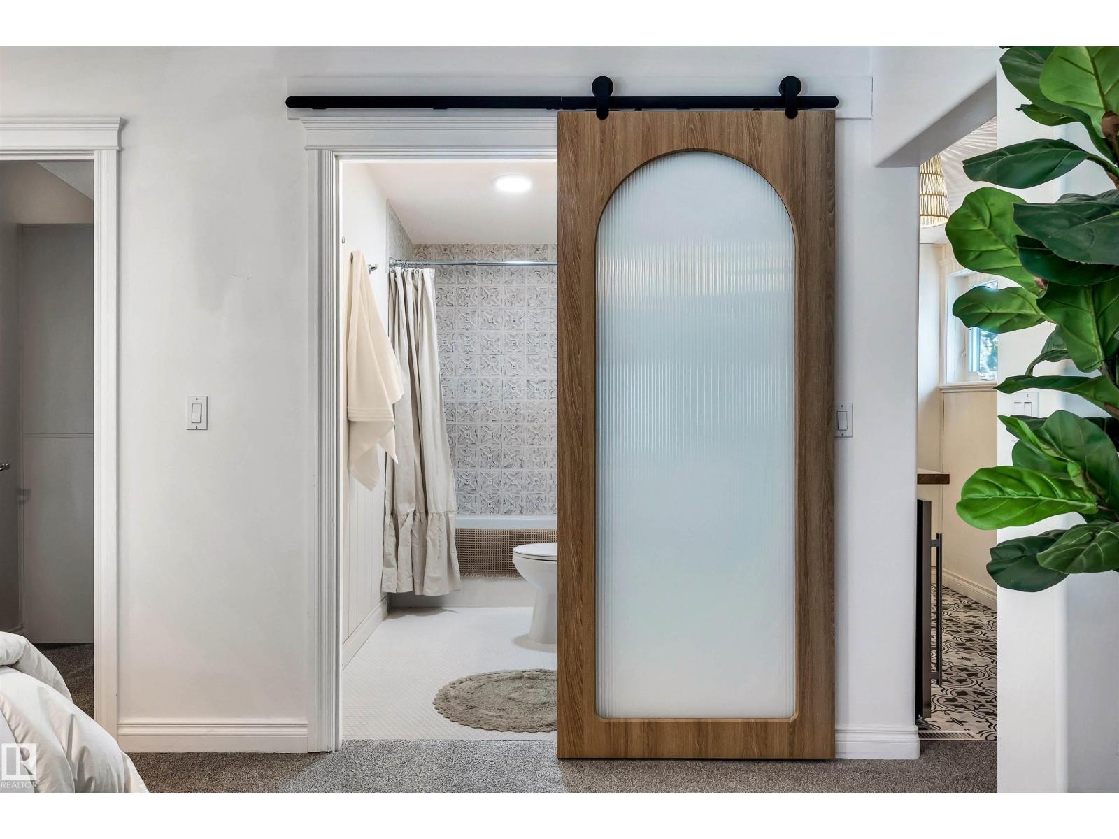 5021 49 Av Property Photo 25