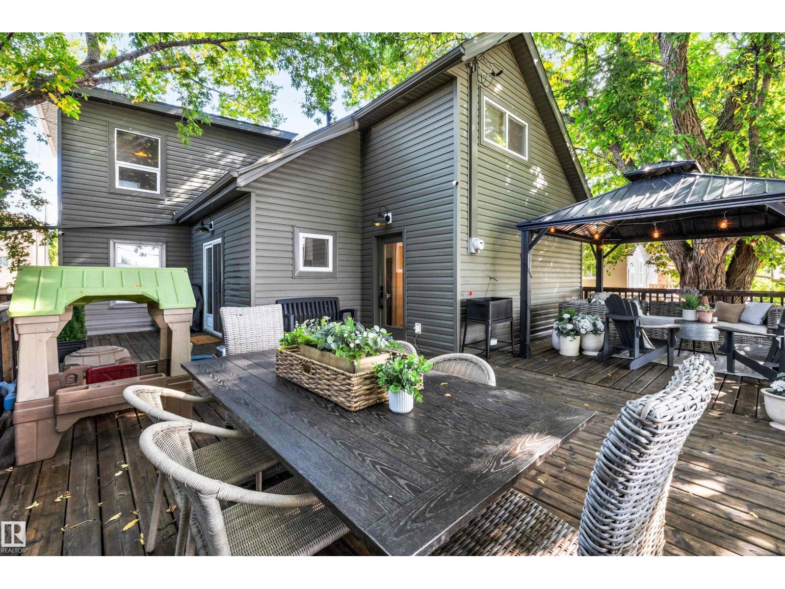5021 49 Av Property Photo 30