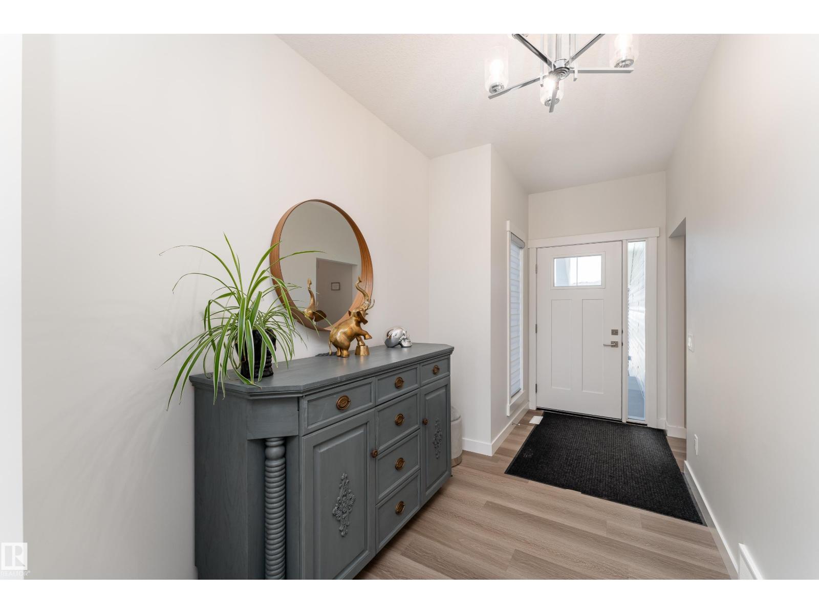 9119 183 Av Nw Property Photo 6