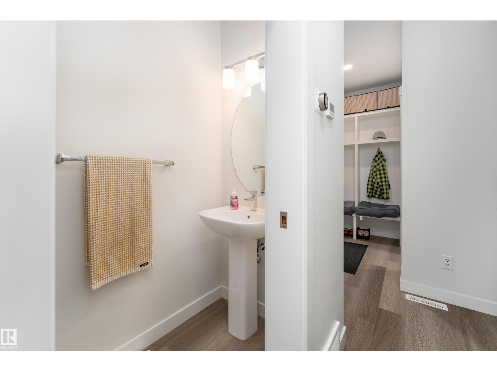 9119 183 Av Nw Property Photo 20