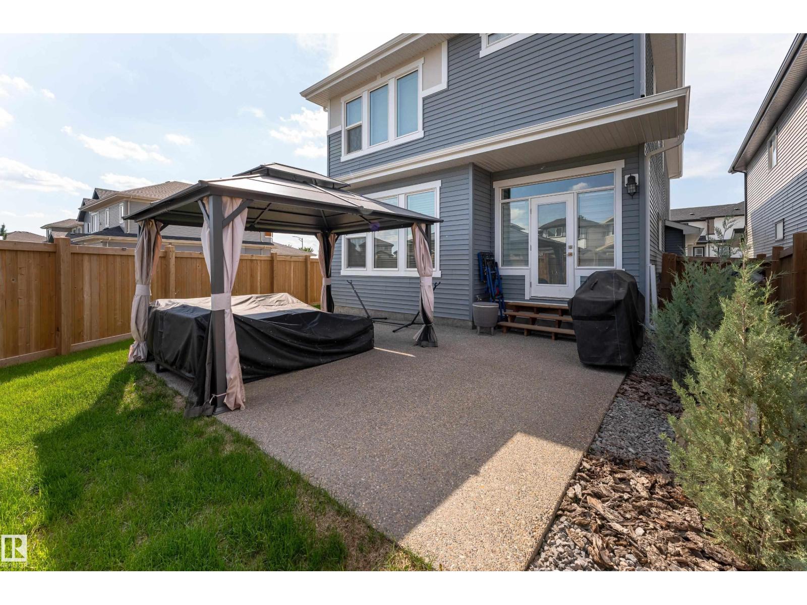 9119 183 Av Nw Property Photo 41
