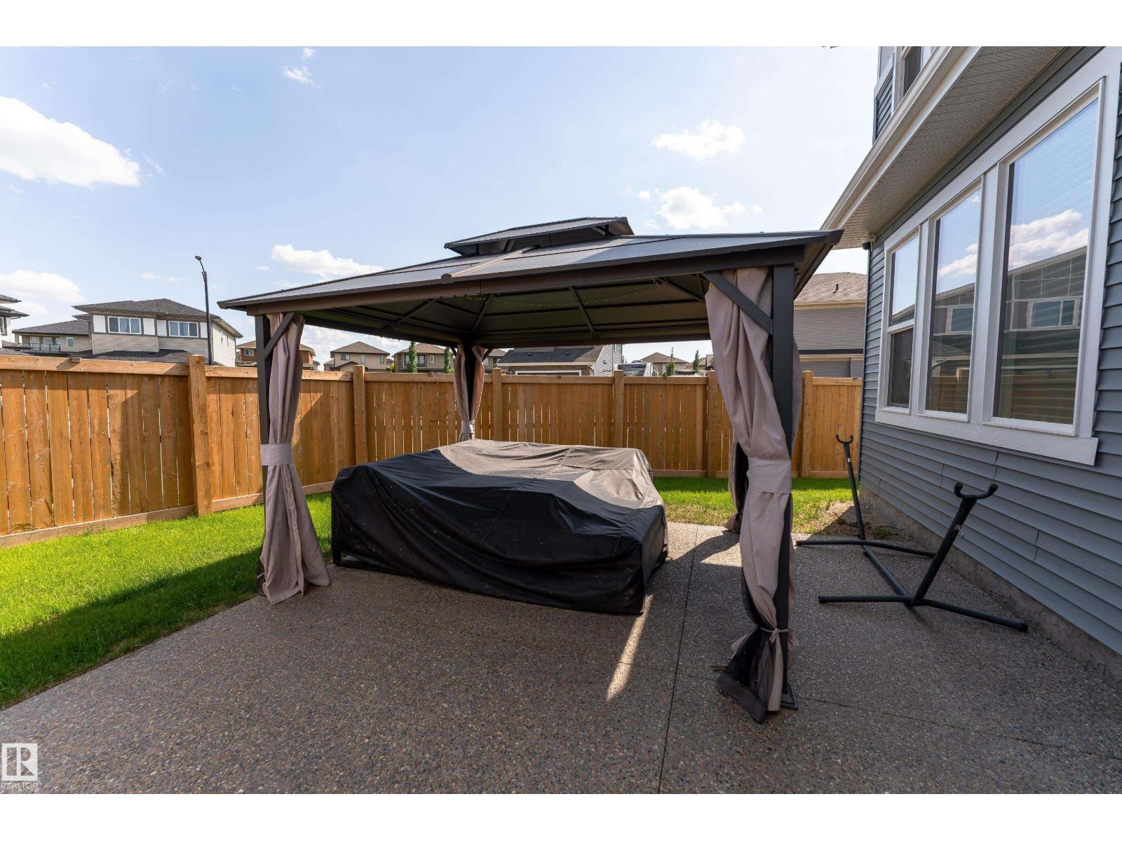 9119 183 Av Nw Property Photo 42
