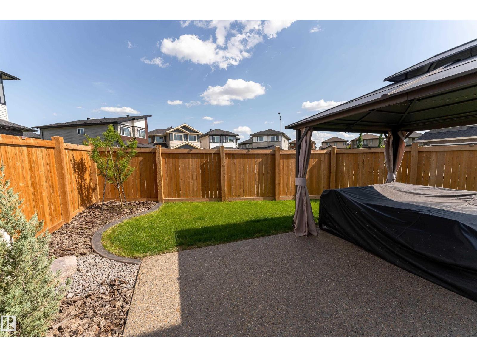 9119 183 Av Nw Property Photo 43