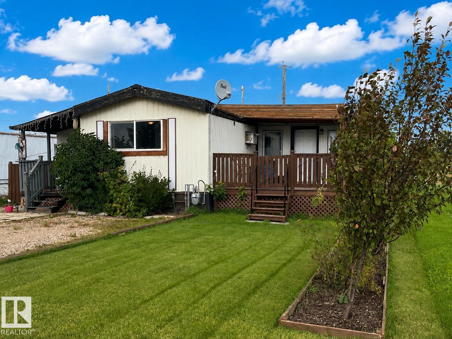 5000 59 Av Property Photo 1