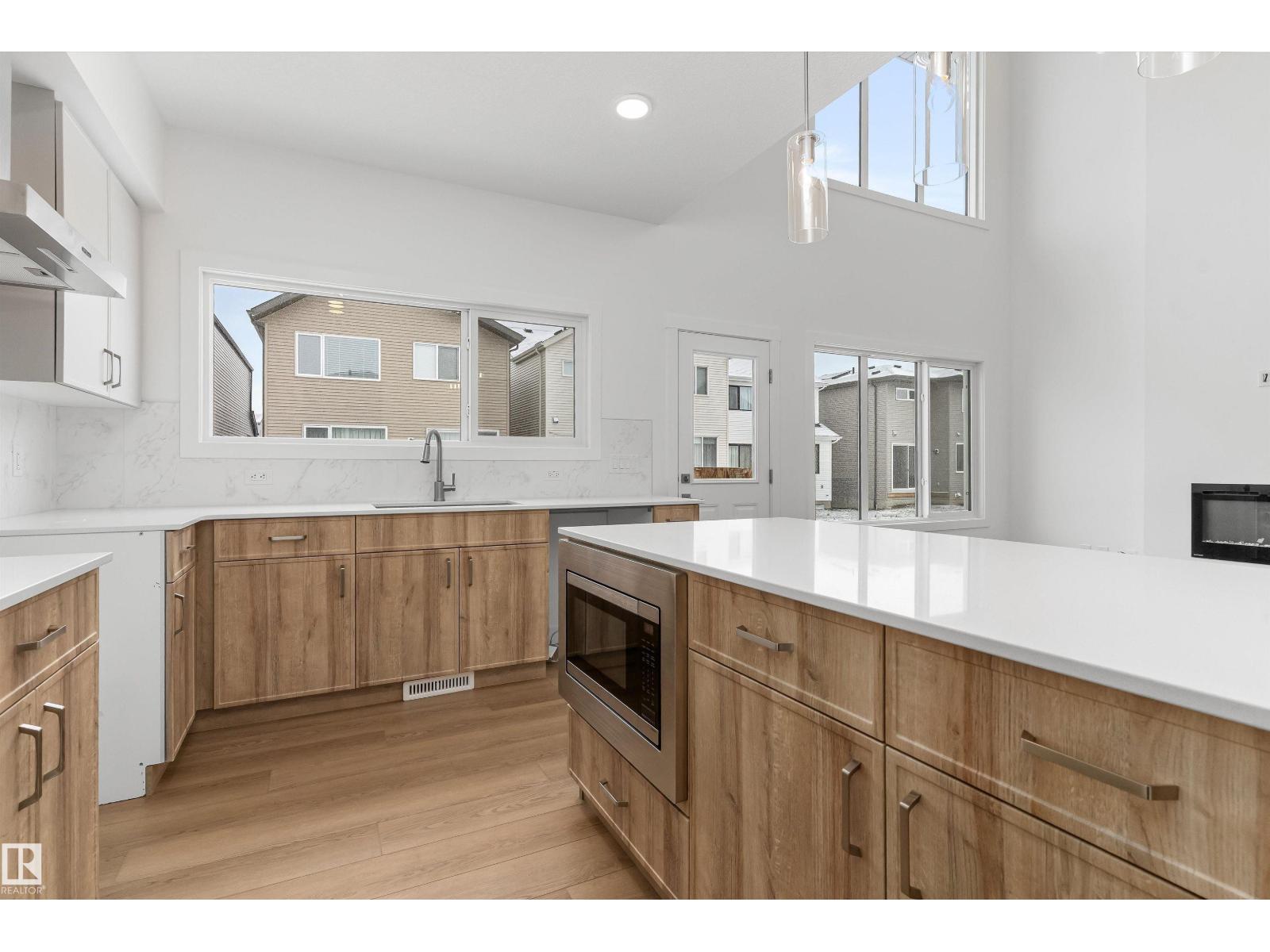 2209 194a St Nw Property Photo 3