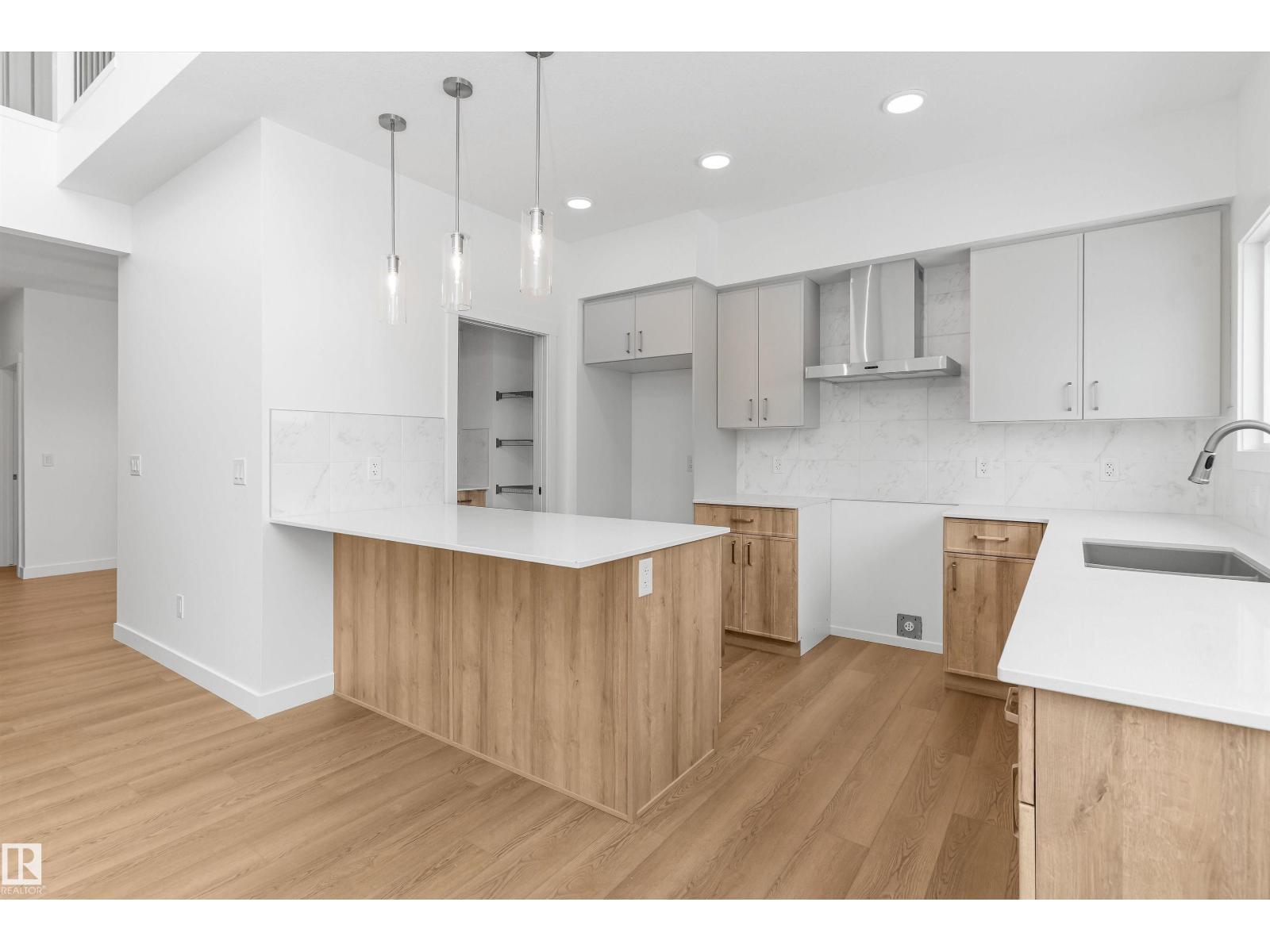2209 194a St Nw Property Photo 4